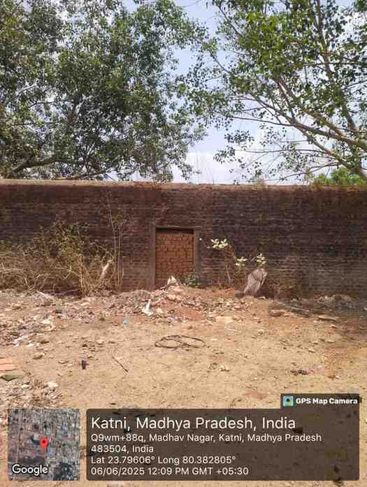 Plot In Padarwara, Katni